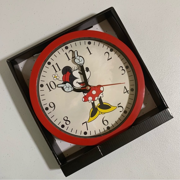 Disney Minnie Mouse Analog Wall Clock-NIB - Picture 3 of 5